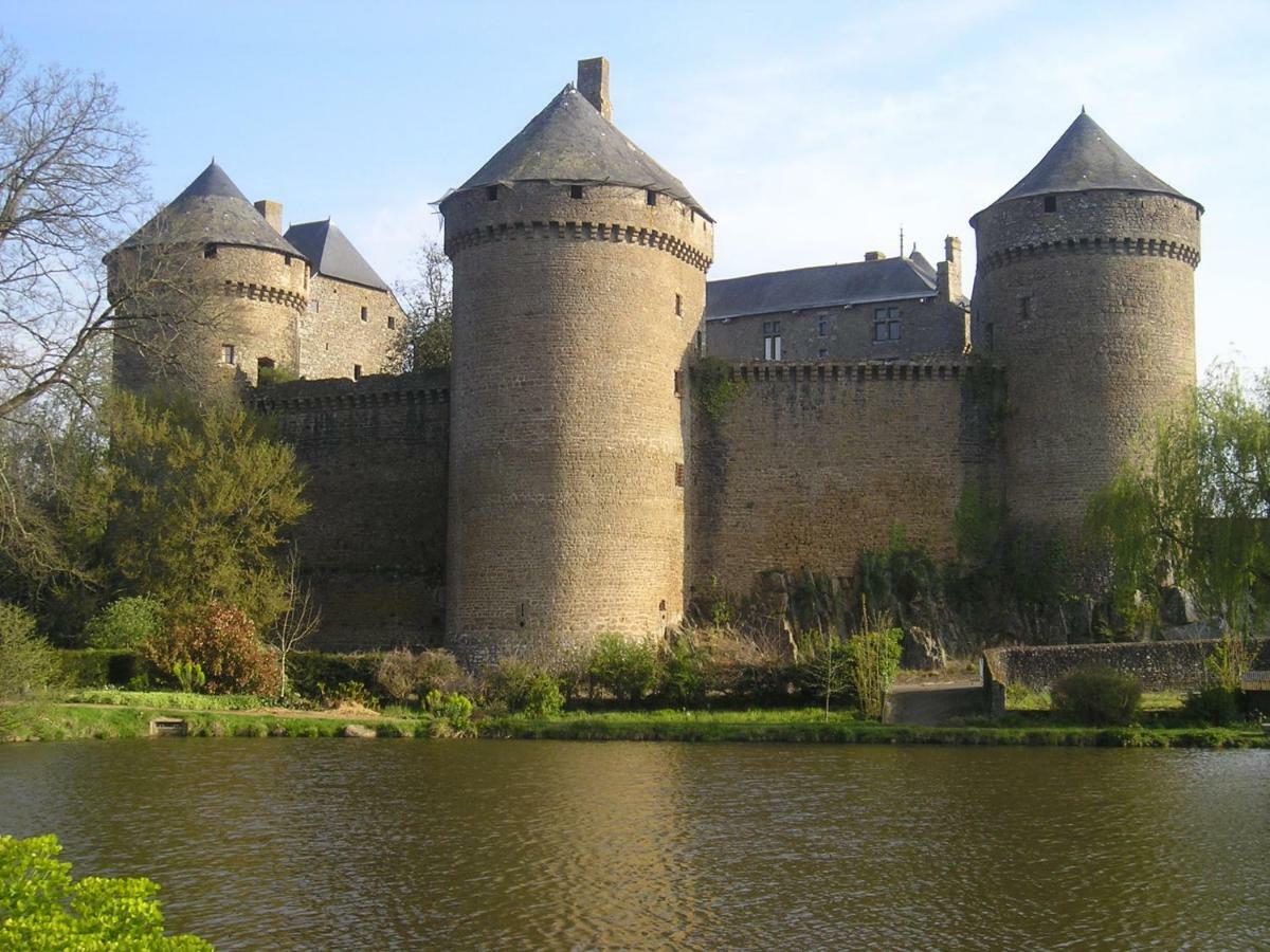 Chambres D'Hotes La Belle Taille Lassay-les-Chateaux Buitenkant foto
